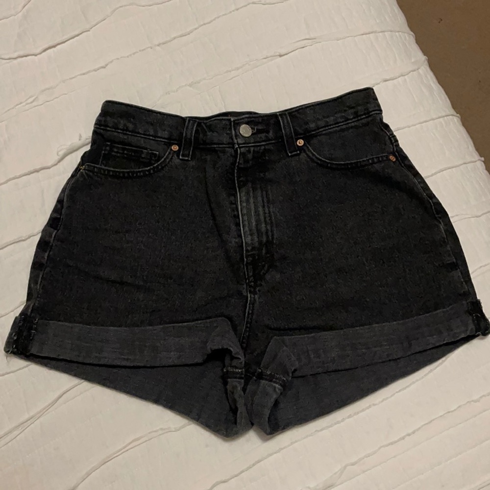 🆕Black BDG high rise mom shorts